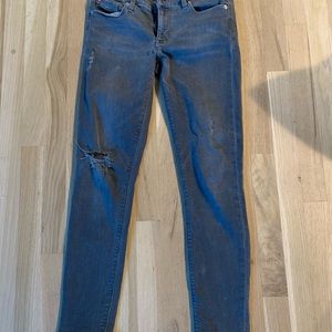 Hudson Jeans (HUDSON)